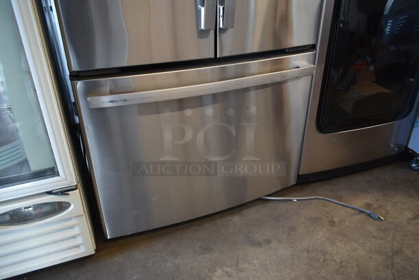 General Electric GE Stainless Steel French Style Cooler Freezer. Tested and Powers On But Does Not Get Cold - Image 3 of 9