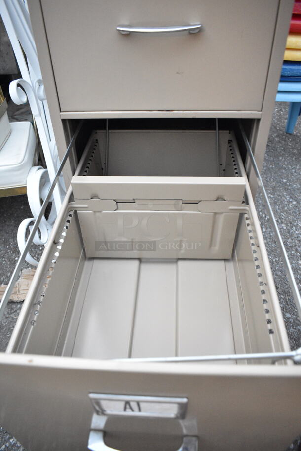 Brown Metal 2 Drawer Filing Cabinet.  - Image 4 of 4