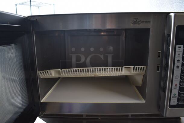 Menumaster Stainless Steel Commercial Countertop Microwave Oven. 22x19x15 - Image 3 of 4