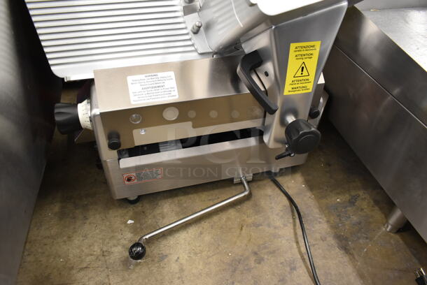 BRAND NEW SCRATCH AND DENT! Estella 348SLAS13 Stainless Steel Commercial Countertop Automatic Meat Slicer w/ Blade Sharpener. 120 Volts, 1 Phase. Tested and Working! - Image 4 of 7