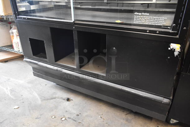 Metal Commercial Floor Style Bakery Display Case Merchandiser on Commercial Casters. Casters Have Damage. - Image 3 of 9