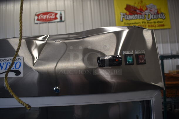 BRAND NEW SCRATCH AND DENT! Avantco 178A23RGHC Commercial Stainless Steel Single Glass Door Reach-In Cooler. 115V. Tested and Working! - Image 4 of 7