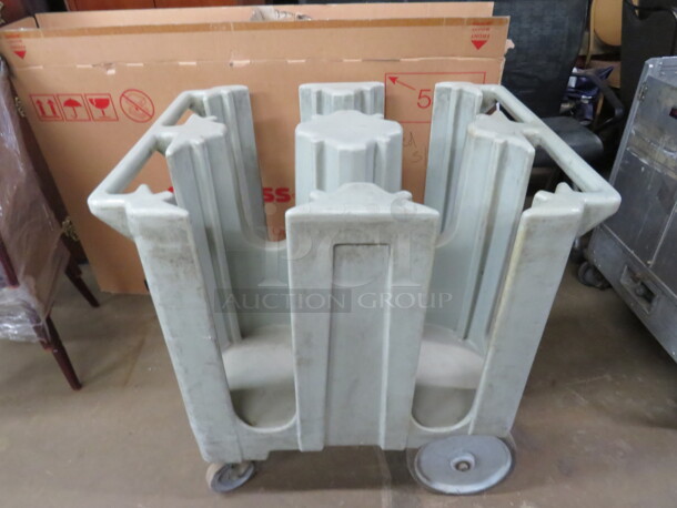 One Cambro Dish Transport On Casters.  - Image 1 of 1