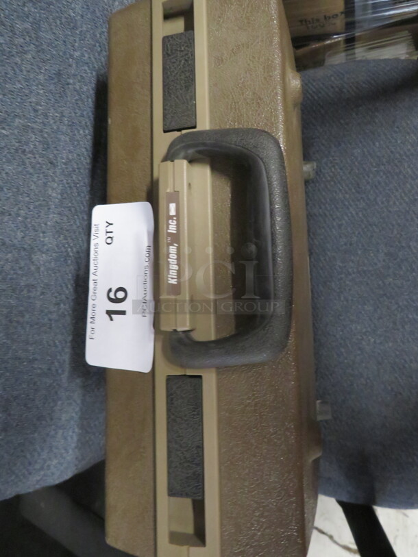 One VINTAGE One Touch Kingdom 45 Expandable Cassette Duplicator In A Handy Carry Case.  - Image 3 of 4