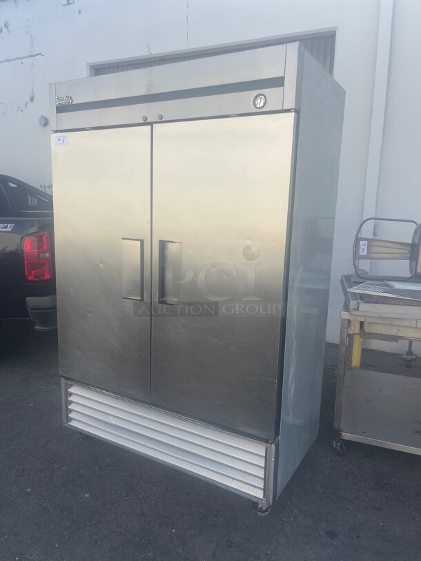 True Commmercial Two Door Freezer With Solid Door 115 Volt NSF  - Image 3 of 5