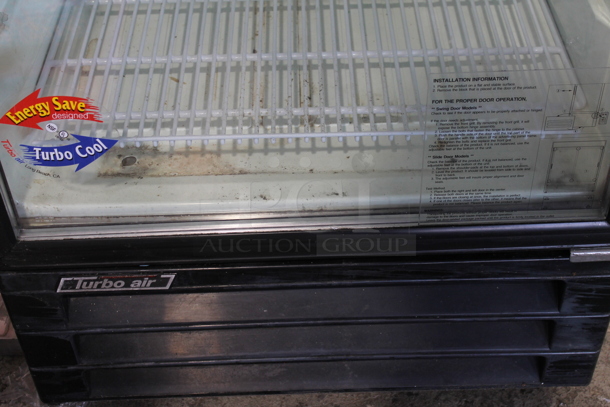 Turbo Air TGM-22R Metal Commercial Single Door Reach In Cooler Merchandiser w/ Poly Coated Racks. 115 Volts, 1 Phase. Tested and Powers On But Does Not Get Cold - Image 5 of 7