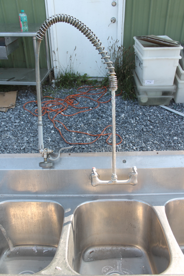 Stainless Steel Commercial 3 Bay Sink w/ Dual Drain Boards, Spray Nozzle Attachment and Handles. No Legs. - Image 4 of 7