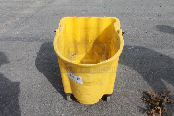 Rubbermaid Mop Bucket