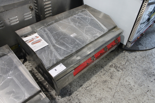 BRAND NEW SCRATCH AND DENT! Avantco 177EG30N Stainless Steel Commercial Countertop Electric Powered Flat Top Griddle w/ Thermostatic Controls. 208/240 Volts, 1 Phase.  - Image 2 of 6