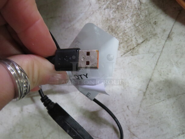 One USB Fan. - Image 2 of 2