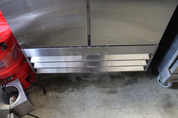 BRAND NEW SCRATCH AND DENT! 2022 KoolMore RIR-2D-SS35C Stainless Steel Commercial 2 Door Reach In Cooler w/ Poly Coated Racks on Commercial Casters. 115 Volts, 1 Phase. Tested and Working! - Image 9 of 9