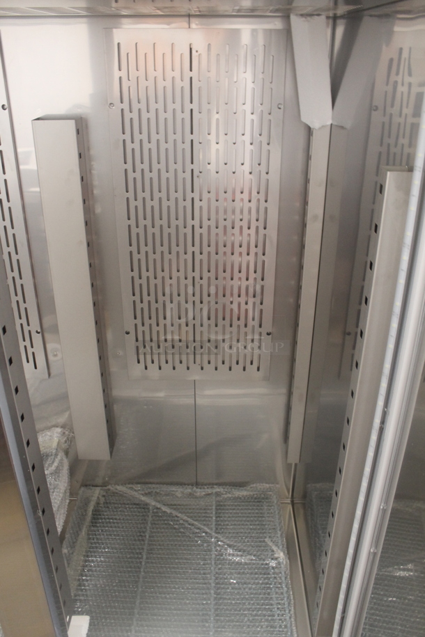 BRAND NEW SCRATCH AND DENT! 2022 Avantco 178Z2RHC Stainless Steel Commercial 2 Door Reach In Cooler w/ Poly Coated Racks. 115 Volts, 1 Phase. Tested and Working! - Image 5 of 8
