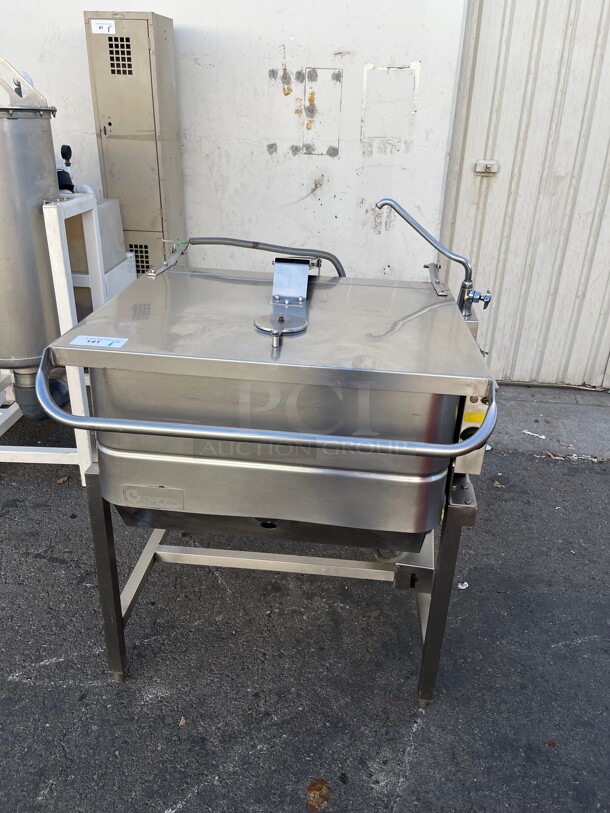 Working! Groen 30 Gallon Commercial Tilted Skillet Natural Gas NSF Tested and Working!