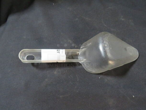 One Poly Scoop. - Image 1 of 1