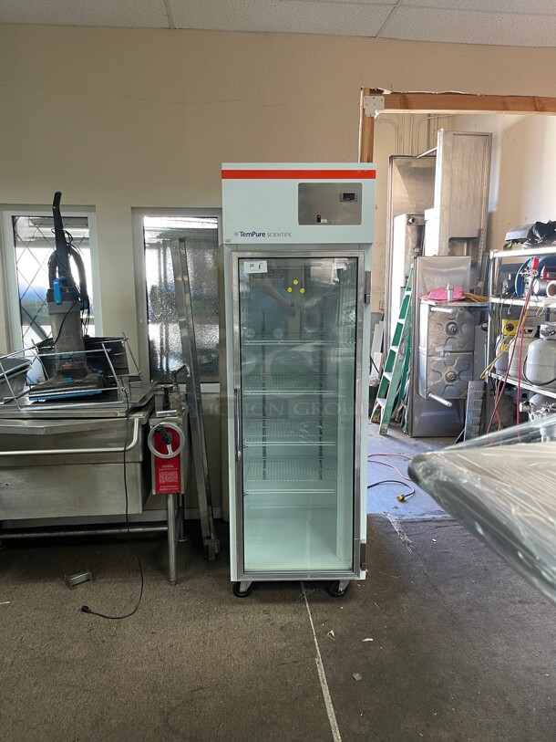 Working! Howard McCray GR22 26.5 inch W One-Section Commercial Glass Door Refrigerator Merchandiser 120 Volt NSF Tested and Working! - Image 1 of 5