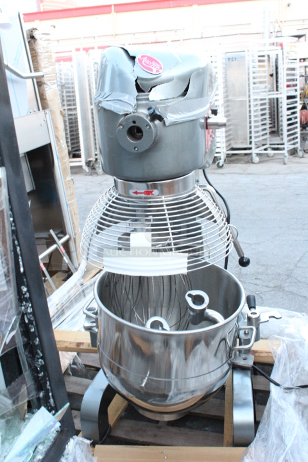 BRAND NEW SCRATCH & DENT! Avantco MX40H 40 Qt. Planetary Floor Mixer with Guard & Standard Accessories - 240V, 2 hp. S/N: 46 021723-177MX40H See photos - Image 3 of 7