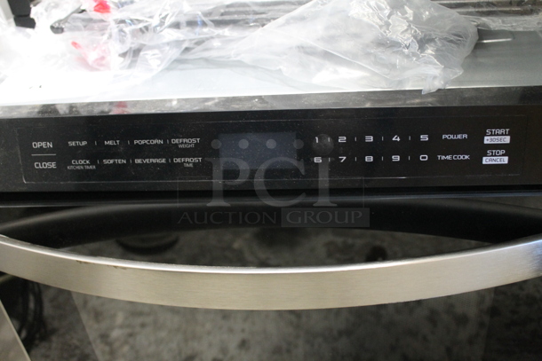 BRAND NEW SCRATCH AND DENT! KoolMore Stainless Steel Commercial Microwave Oven Drawer. 115 Volts, 1 Phase. - Image 4 of 9