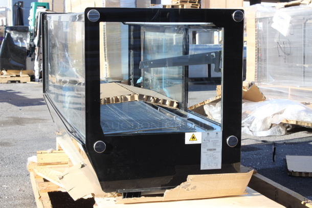 BRAND NEW SCRATCH & DENT! Avantco BCS-60-HC 60" Black Refrigerated Square Countertop Bakery Display Case with LED Lighting. S/N:1460202250091 TESTED. IN WORKING ORDER!!  Dent on the front right side. 60 x 22 3/8 x 27 - Image 4 of 10