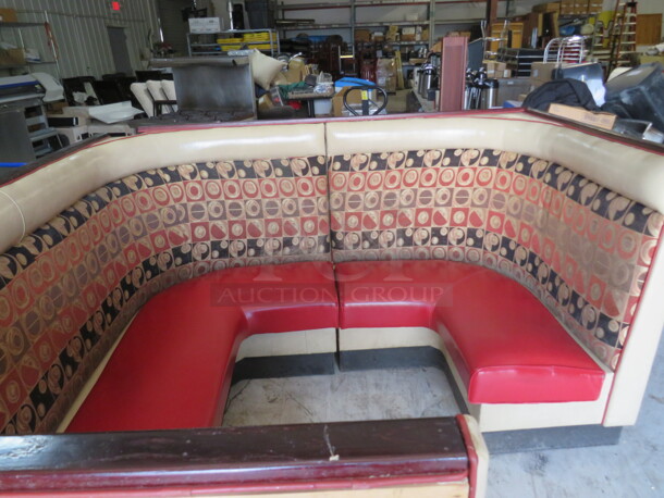 One AWESOME VIP Corner Red/Black Cushioned Booth. 85X85X45 - Image 2 of 4