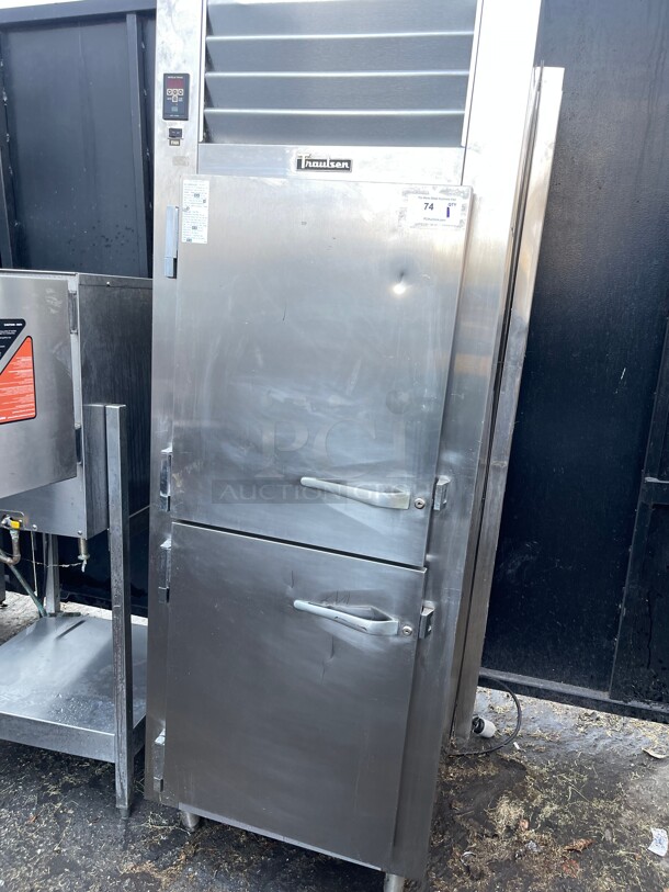 Clean! Traulsen G14310 Solid Door 1 Section Hot Food Holding Cabinet with Right Hinged Door NSF 1120/220 Volt 1 Phase Tested and Working! - Image 3 of 8
