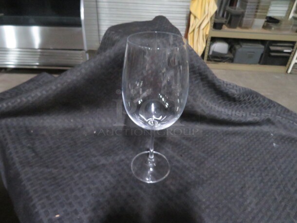 Stem Wine Glass. 5XBID - Image 1 of 1