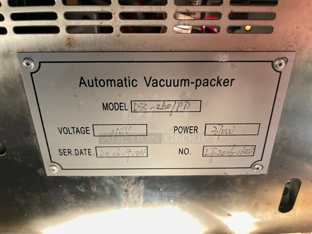 Clean! VacMaster VP230 Chamber Vacuum Sealer w/ 12 inch  Seal Bar, NSF  115 Volt Tested and Working! - Image 5 of 9