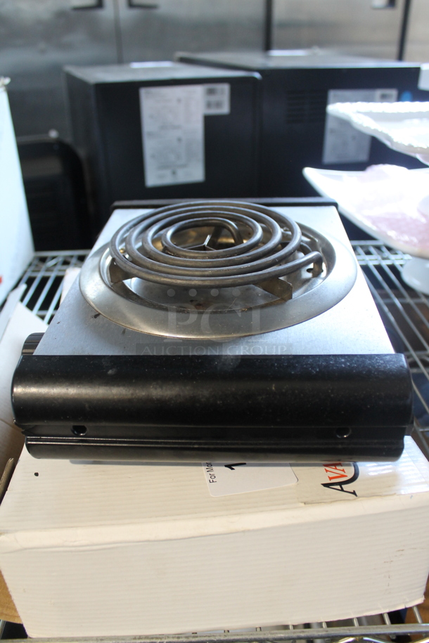 IN ORIGINAL BOX! Avantco CB-7 Stainless Steel Commercial Single Burner Range. 120 Volts, 1 Phase. - Image 2 of 7