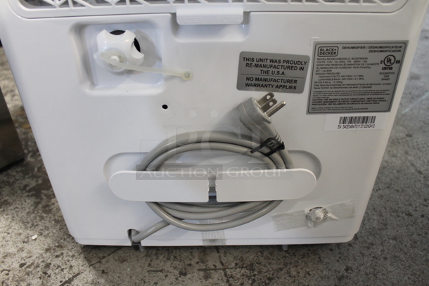 BRAND NEW SCRATCH AND DENT! Black & Decker BD50PMWSA Metal Portable 50 Pint Dehumidifier. 115 Volts, 1 Phase. Tested and Working! - Image 7 of 10