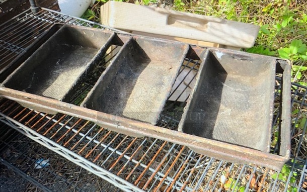 Commercial 3 Loaf Bread Pan. 3XBID - Image 1 of 1