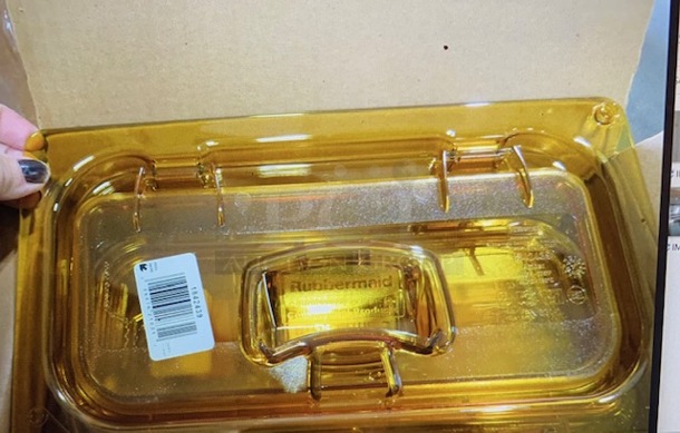 NEW Rubbermaid 1/3 Size Amber Food Storage Container Hinged Lid. 6XBID - Image 1 of 1