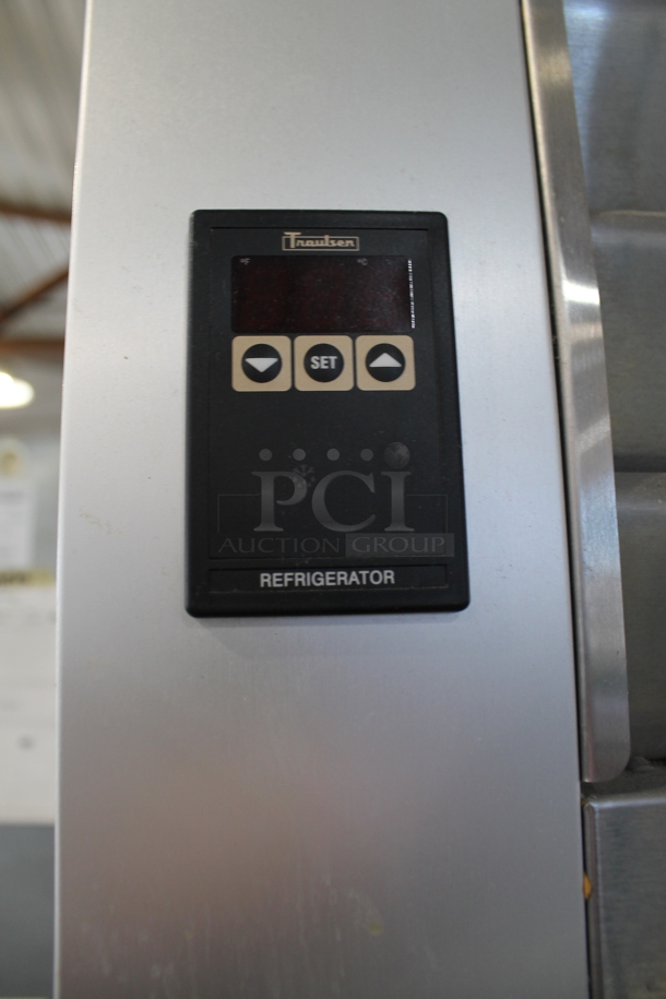 Traulsen G10010 ENERGY STAR Stainless Steel Commercial Single Door Reach In Cooler on Commercial Casters. 115 Volts, 1 Phase. Tested and Powers On But Does Not Get Cold - Image 2 of 4