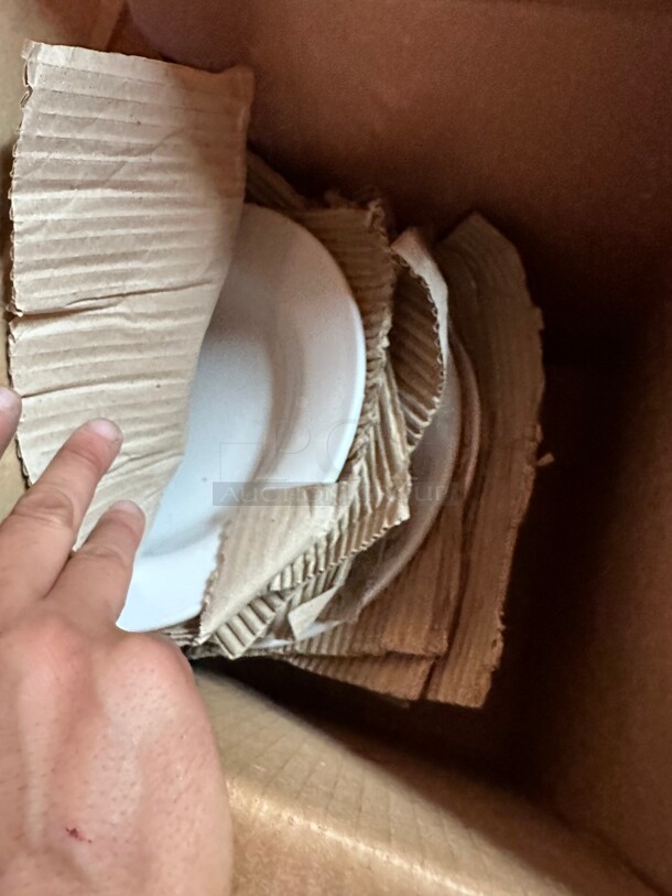 New! World Tableware Porcelana Bright White Porcelain Dinnerware - Image 2 of 6