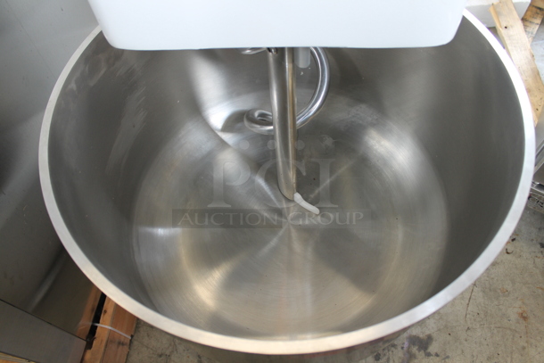 LIKE NEW! Estella 348SM80 Metal Commercial 80 Quart / 120 Pound Two-Speed Spiral Dough Mixer w/ Stainless Steel Mixing Bowl, Bowl Guard and Dough Hook. 240 Volts. Unit Has Only Been Used a Few Times! Tested and Working! - Image 11 of 11