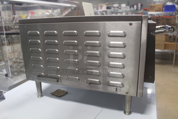 NEW! Waring Model WPO500 Commercial Stainless Steel Countertop Pizza Oven. 27x25x15.5. 120V/60Hz.  - Image 6 of 6