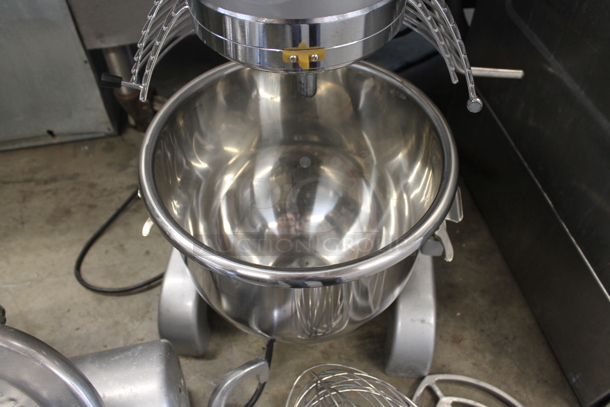 2021 General GEM120 Metal Commercial Countertop 20 Quart Planetary Dough Mixer w/ Stainless Steel Mixing Bowl, Bowl Guard, Whisk, Paddle and Dough Hook Attachments. 110 Volts, 1 Phase. Tested and Working! - Image 8 of 10