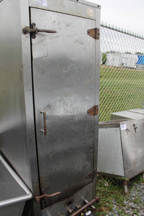 Stainless Steel Commercial Natural Gas Powered Vertical Upright Chinese Smoker. - Image 5 of 11