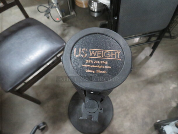 One US Weight Crowd Control Pole. - Image 2 of 2