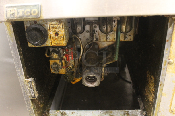 Pitco Frialator Stainless Steel Commercial Floor Style Propane Gas Powered Deep Fat Fryer. 110,000 BTU.  - Image 4 of 5