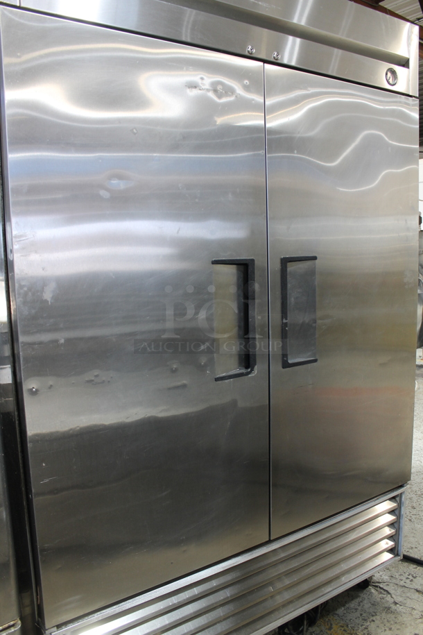 True T-49 Stainless Steel Commercial 2 Door Reach In Cooler on Commercial Casters. 115 Volts, 1 Phase. Tested and Working! - Image 2 of 6