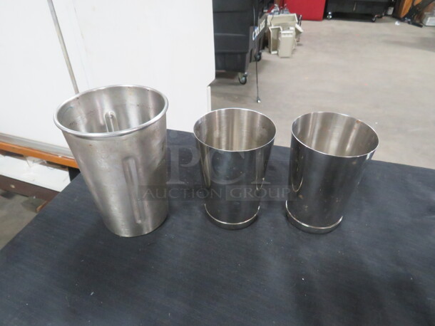 Assorted Stainless Steel Bar Mixing Glasses. 3XBID - Image 1 of 1