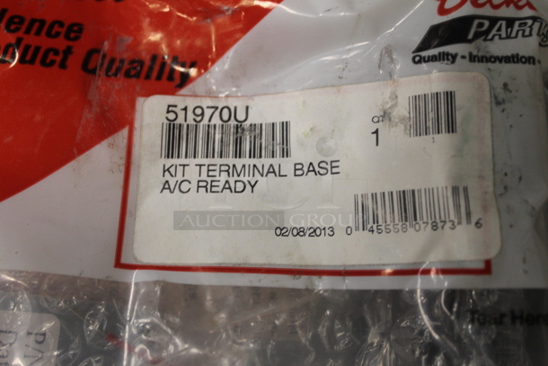 Beckett 750S GeniSys Universal Control Kit w/ Display and Extra Parts in Black Poly Hard Case  - Image 8 of 11