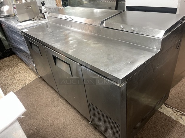 True TPP-AT-67-HC 67 inch commercial  Pizza Prep Table w/ Refrigerated Base, 115v Tested and Working! - Image 3 of 8