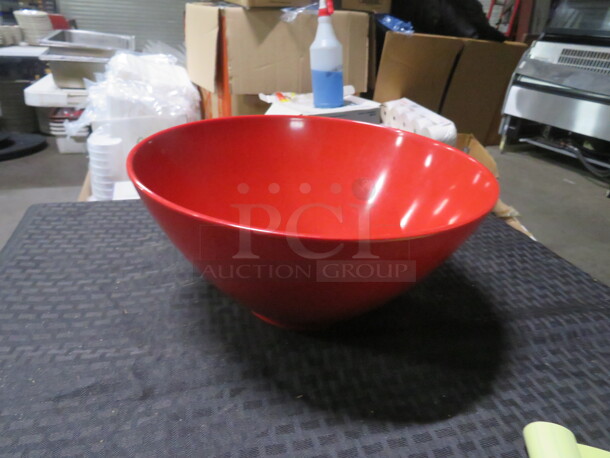GET 4 Quart  Red Melamine 11X6 Bowl. #B791. 6XBID - Image 2 of 2