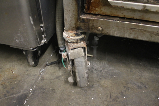 2014 Alto Shaam 1767-SK Stainless Steel Commercial Cook N Hold Cabinet on Commercial Casters. 208-240 Volts, 1 Phase. - Image 8 of 9