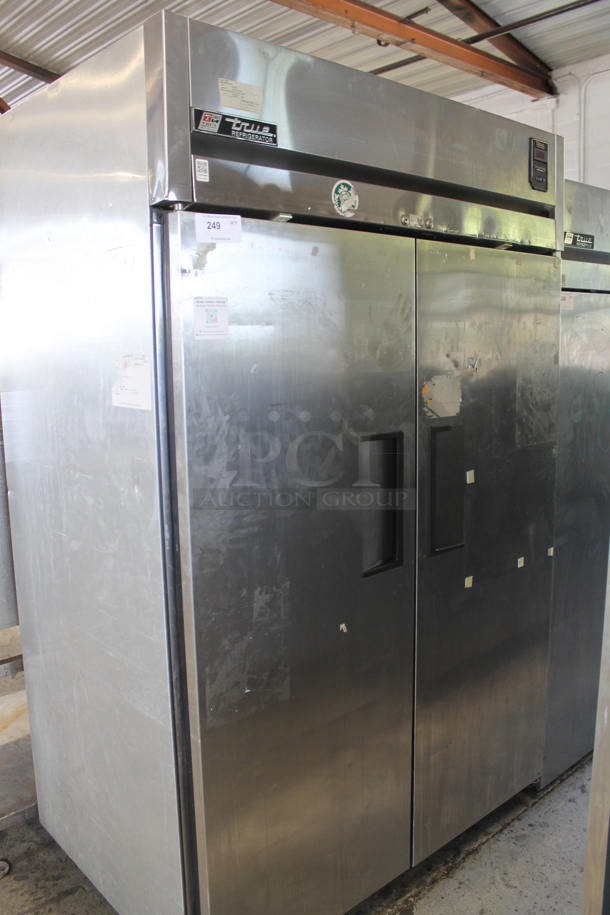 True TG2R-2S Stainless Steel Commercial 2 Door Reach In Cooler w/ Poly Coated Racks on Commercial Casters. 115 Volts, 1 Phase. Tested and Working! - Image 1 of 4