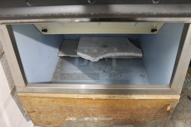 Hoshizaki KML-351MAH Stainless Steel Commercial Ice Machine Head on Commercial Ice Bin. 115 Volts, 1 Phase. - Image 5 of 10