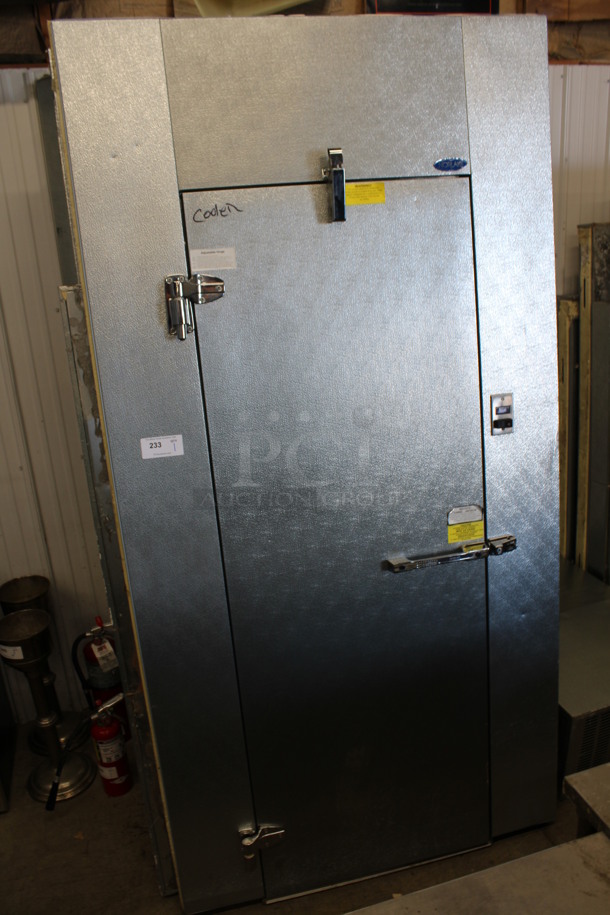 6'x6'x8' Norlake SELF CONTAINED Walk In Cooler Box w/ Norlake Model CPB050DC-A 115 Volts, 1 Phase Condenser and Compressor. Does Not Have Floor. Picture of the Unit Before Removal Is Used As The Gallery Picture - Image 2 of 9