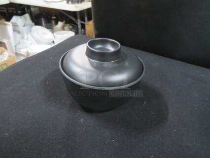 NEW Alessi Melamine 4 Inch Asian Soup Bowl With Lid. 10XBID