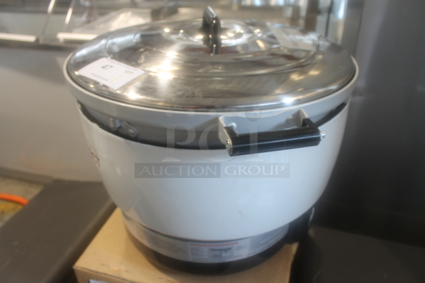 BRAND NEW! Emperor's Select 478EGRC140NG Metal Commercial Countertop Natural Gas Powered Rice Cooker. 28,000 BTU. - Image 4 of 7