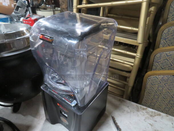 One Blendtec Q Series Smoothie Blender. Model# ICB3/ABC3. 120 Volt. - Image 3 of 3